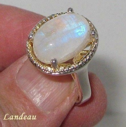 8 ct natural gem fire blue moonstone two tone gold on silver ring (8) v
